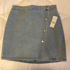 PacSun Jean mini skirt, never worn!!
